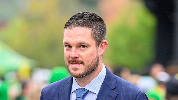 Oct 21, 2023; Eugene, Oregon, USA; Oregon Ducks head coach Dan Lanning leads the team parade before a game against the Washington State Cougars at Autzen Stadium. Mandatory Credit: Craig Strobeck-Imagn Images