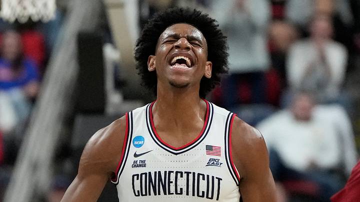 Mar 21, 2025; Raleigh, NC, USA; Connecticut Huskies center Tarris Reed Jr. (5) reacts during the first half against the Oklahoma Sooners at Lenovo Center. Mandatory Credit: Bob Donnan-Imagn Images Mar 21, 2025; Raleigh, NC, USA; Connecticut Huskies center Tarris Reed Jr. (5) reacts during the first half against the Oklahoma Sooners at Lenovo Center. Mandatory Credit: Bob Donnan-Imagn Images