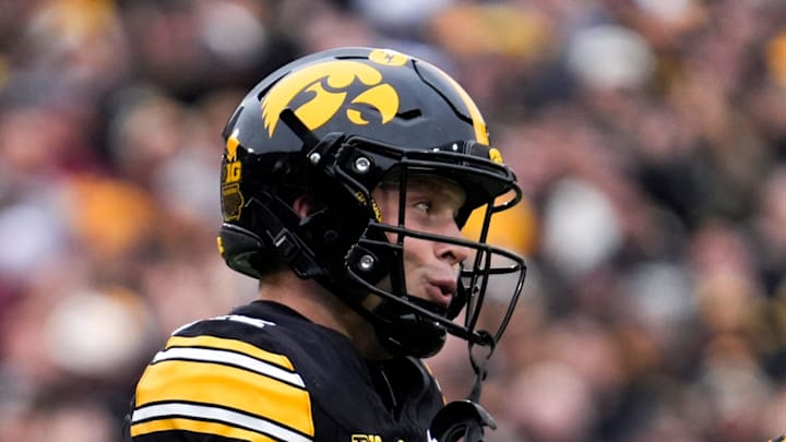 Iowa Hawkeyes wide receiver Kaden Wetjen