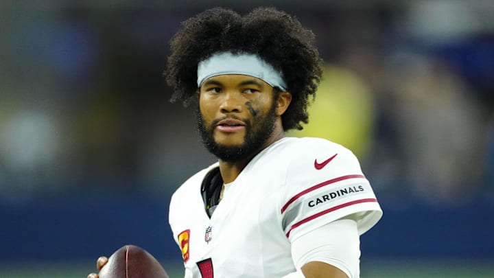 Dec 28, 2024; Inglewood, California, USA; Arizona Cardinals quarterback Kyler Murray (1) look on against the Los Angeles Rams in the second half at SoFi Stadium. Mandatory Credit: Kirby Lee-Imagn Images