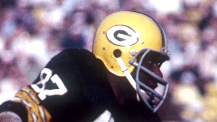 Green Bay Packers defensive end Willie Davis against the Kansas City Chiefs in Super Bowl 1; Malcolm Emmons- USA TODAY Sports Green Bay Packers defensive end Willie Davis against the Kansas City Chiefs in Super Bowl 1; Malcolm Emmons- USA TODAY Sports