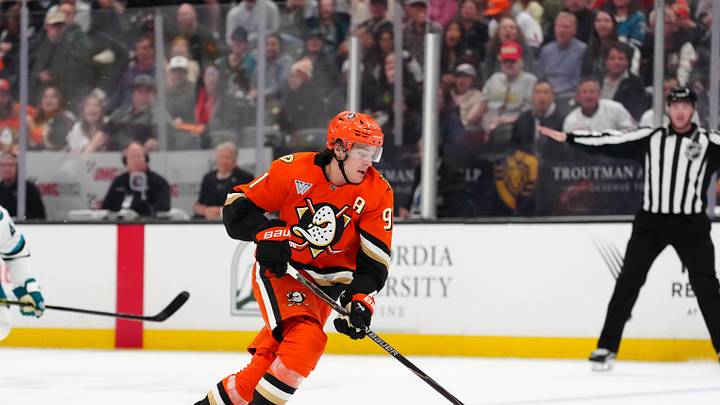 Leo Carlsson and the Ducks are slight home underdogs against the Golden Knights.