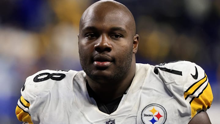 Miami Dolphins OL James Daniels