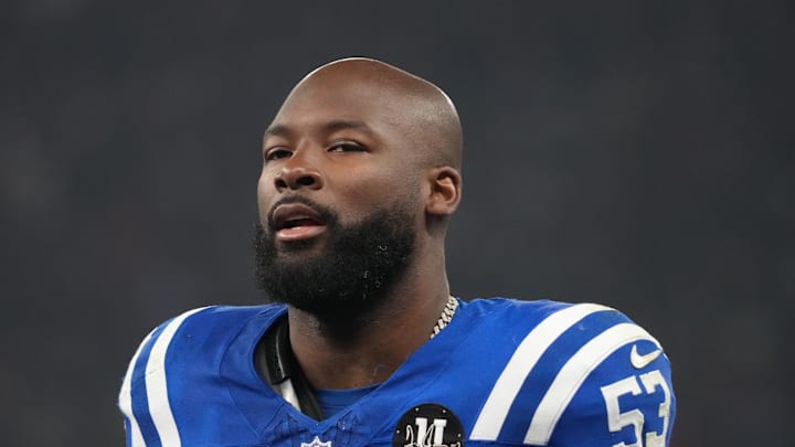 Indianapolis Colts linebacker Germaine Pratt on the sidelines