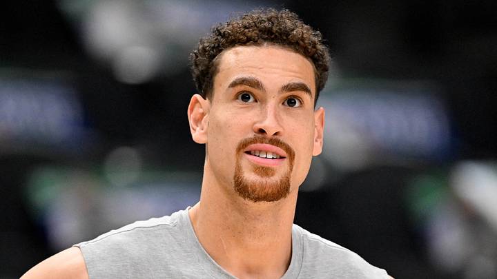 Dallas Mavericks, Dwight Powell