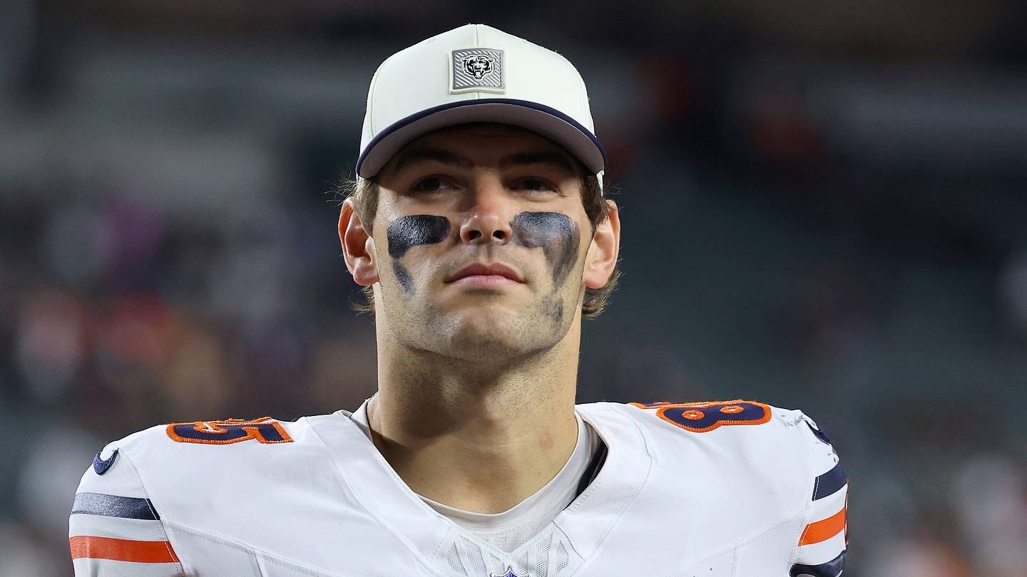 Bears final roster decisions hints at Cole Kmet comeback season