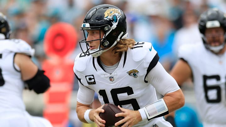 Jacksonville Jaguars quarterback Trevor Lawrence (16) rolls out from the pocket during the second quarter of an NFL football matchup Sunday, Sept. 15, 2024 at EverBank Stadium in Jacksonville, Fla. The Browns defeated the Jaguars 18-13. [Corey Perrine/Florida Times-Union]