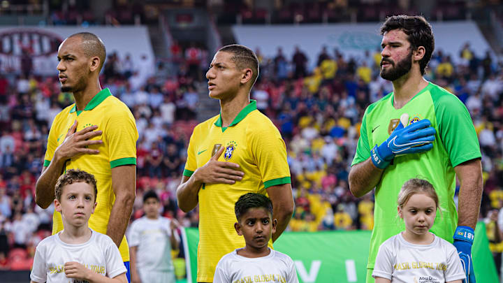 Fabinho (links) und Alisson (rechts) können am Wochenende nicht spielen Fabinho (links) und Alisson (rechts) können am Wochenende nicht spielen