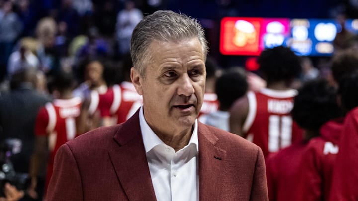 Arkansas Razorbacks coach John Calipari reacts after being defeated by the LSU Tigers at Pete Maravich Assembly Center. 
