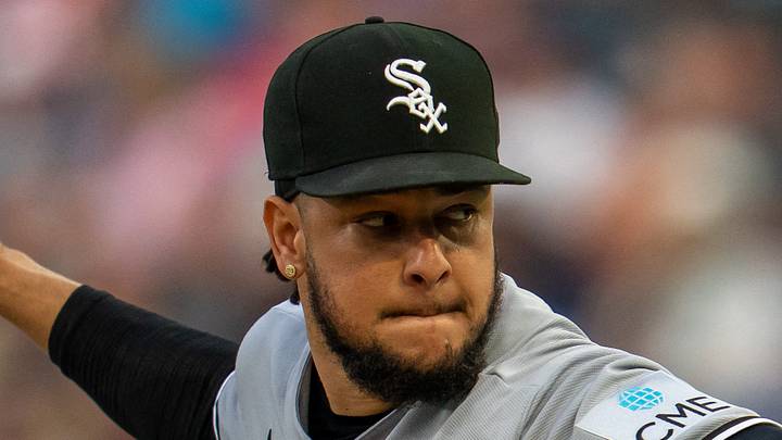 Aug 28, 2026; Minneapolis, Minnesota, USA;  Chicago White Sox pitcher Luis Castillo (58) delivers a pitch against the Minnesota Twins in the first inning at Target Field.  Mandatory Credit: Jesse Johnson-Imagn Images
