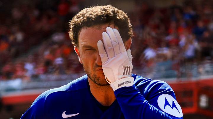 Sep 20, 2026; Cincinnati, Ohio, USA; Chicago Cubs third baseman Alex Bregman (3) runs off the field after getting hit by a foul ball in the fourth inning against the Cincinnati Reds at Great American Ball Park. Mandatory Credit: Katie Stratman-Imagn Images Sep 20, 2026; Cincinnati, Ohio, USA; Chicago Cubs third baseman Alex Bregman (3) runs off the field after getting hit by a foul ball in the fourth inning against the Cincinnati Reds at Great American Ball Park. Mandatory Credit: Katie Stratman-Imagn Images
