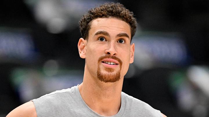 Dallas Mavericks, Dwight Powell