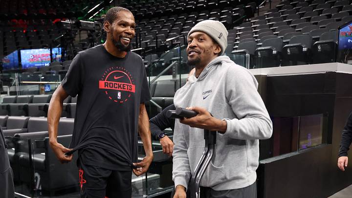 Dec 23, 2025; Inglewood, California, USA; Houston Rockets forward Kevin Durant (middle) chats with Los Angeles Clippers guard Bradley Beal (right) before the game at Intuit Dome. Mandatory Credit: Kiyoshi Mio-Imagn Images Dec 23, 2025; Inglewood, California, USA; Houston Rockets forward Kevin Durant (middle) chats with Los Angeles Clippers guard Bradley Beal (right) before the game at Intuit Dome. Mandatory Credit: Kiyoshi Mio-Imagn Images