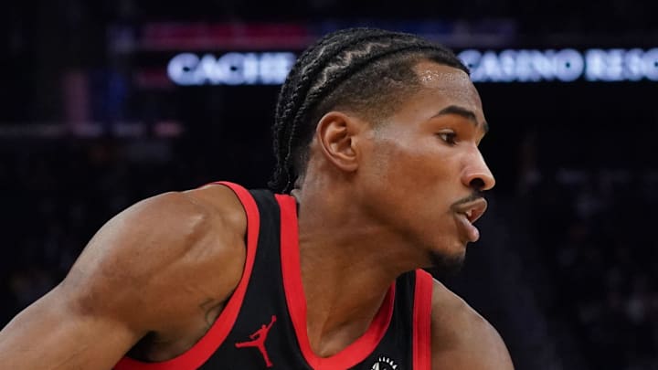 Toronto Raptors guard Ochai Agbaji drives to the basket against the Golden State Warriors. Toronto Raptors guard Ochai Agbaji drives to the basket against the Golden State Warriors.