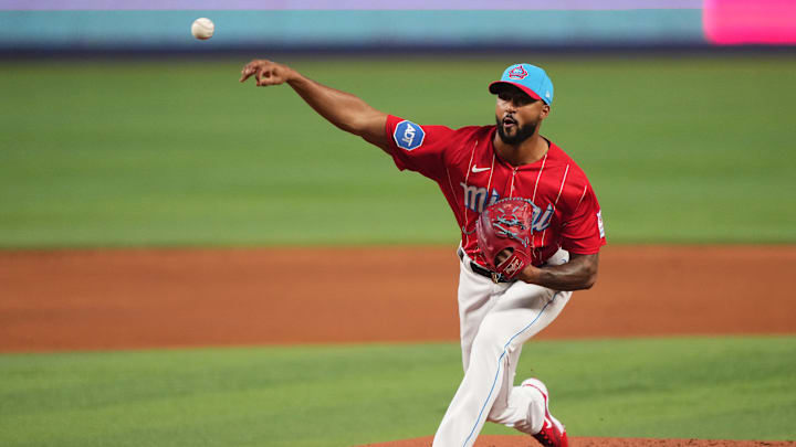 Sandy Alcántara está llamado a seguir siendo la estrella del pitcheo de los Marlins