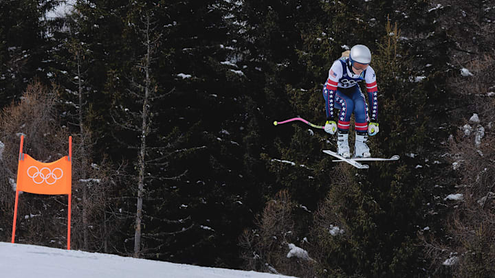 Lindsey Vonn was competing on a ruptured ACL before crashing in the women’s downhill Sunday.