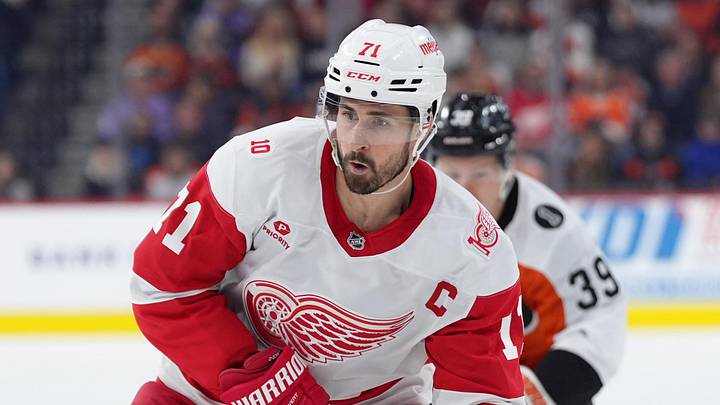 Apr 2, 2026; Philadelphia, Pennsylvania, USA; Detroit Red Wings center Dylan Larkin (71) controls the puck against the Philadelphia Flyers in the first period at Xfinity Mobile Arena. Mandatory Credit: Kyle Ross-Imagn Images