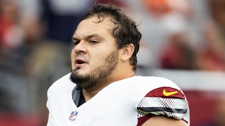 Washington Commanders offensive lineman Nick Allegretti 