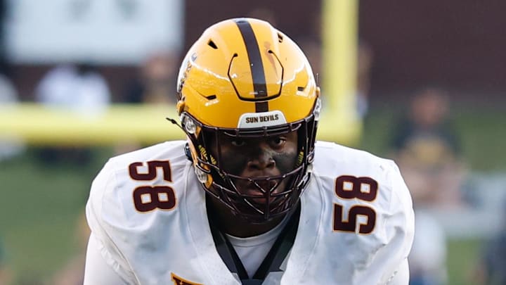 Arizona State Sun Devils offensive lineman Max Iheanachor