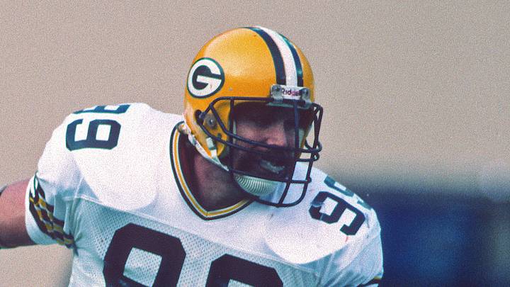 Green Bay Packers linebacker John Dorsey in 1986 against the Pittsburgh Steelers