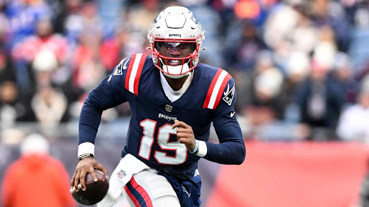 Jan 5, 2025; Foxborough, Massachusetts, USA; New England Patriots quarterback Joe Milton III (19) runs against the Buffalo Bills during the first half at Gillette Stadium. Mandatory Credit: Brian Fluharty-Imagn Images Jan 5, 2025; Foxborough, Massachusetts, USA; New England Patriots quarterback Joe Milton III (19) runs against the Buffalo Bills during the first half at Gillette Stadium. Mandatory Credit: Brian Fluharty-Imagn Images