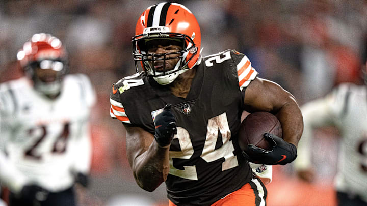 Cleveland Browns running back Nick Chubb (24) carries the ball for a first down in the third quarter during an NFL Week 8 game against the Cincinnati Bengals, Monday, Oct. 31, 2022, at FirstEnergy Stadium in Cleveland.Nfl Bengals At Cleveland Browns Oct 31 0025