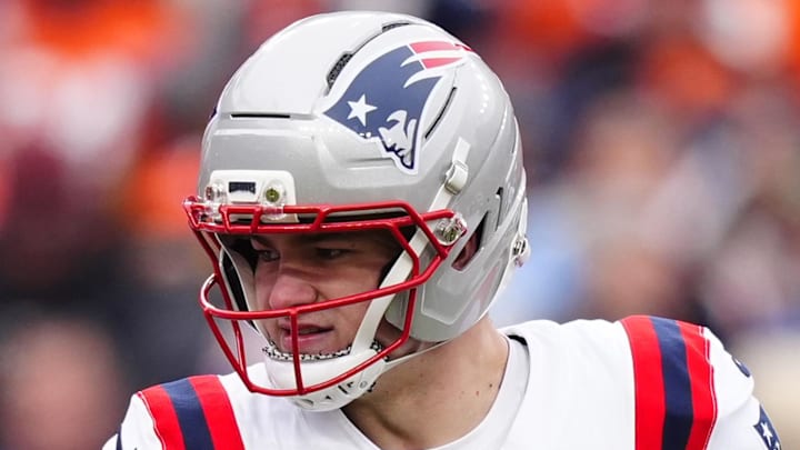 Jan 25, 2026; Denver, CO, USA; New England Patriots quarterback Drake Maye (10) during the first half in the 2026 AFC Championship Game at Empower Field at Mile High. Mandatory Credit: Ron Chenoy-Imagn Images Jan 25, 2026; Denver, CO, USA; New England Patriots quarterback Drake Maye (10) during the first half in the 2026 AFC Championship Game at Empower Field at Mile High. Mandatory Credit: Ron Chenoy-Imagn Images