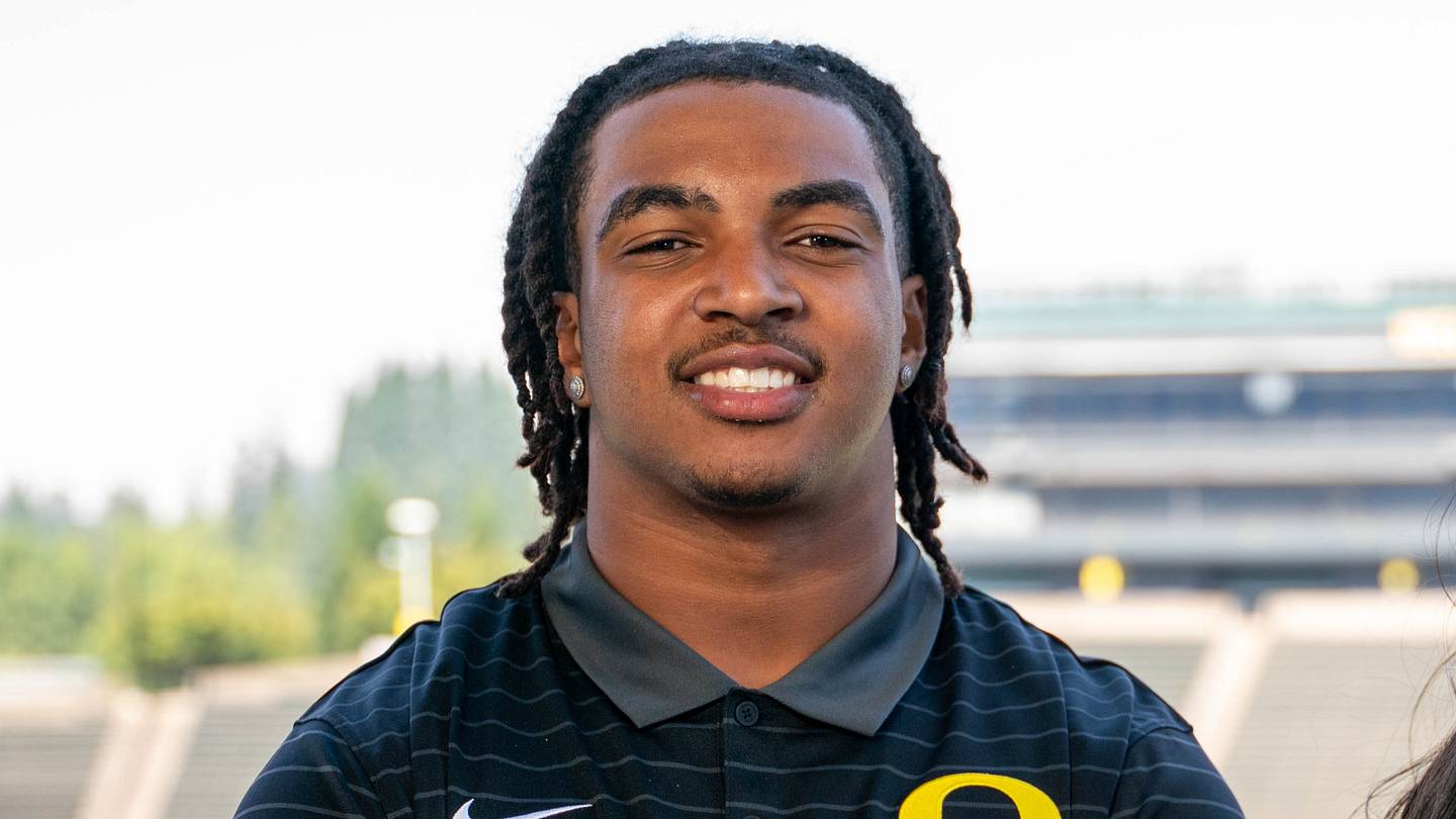 Jordon Davison Welcomes Dierre Hill Jr. Competition in Revamped Oregon Backfield