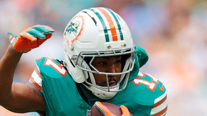 Miami Dolphins wide receiver Jaylen Waddle