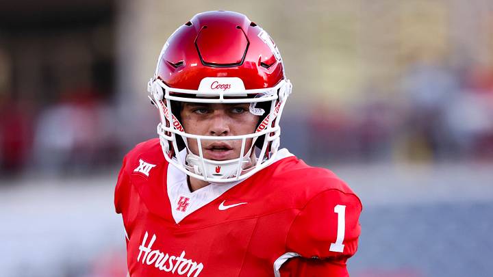 Aug 28, 2025; Houston, Texas, USA; Houston Cougars quarterback Conner Weigman (1) warms up before the game against the Stephen F. Austin Lumberjacks at TDECU Stadium. Mandatory Credit: Troy Taormina-Imagn Images Aug 28, 2025; Houston, Texas, USA; Houston Cougars quarterback Conner Weigman (1) warms up before the game against the Stephen F. Austin Lumberjacks at TDECU Stadium. Mandatory Credit: Troy Taormina-Imagn Images