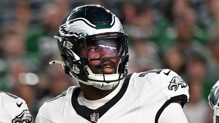 Philadelphia Eagles linebacker Arnold Ebiketie