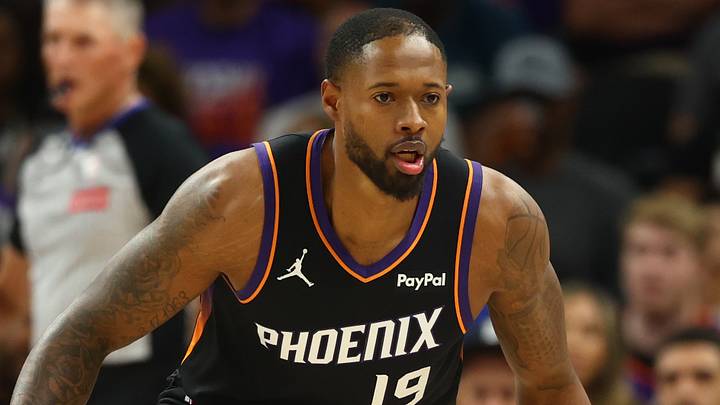 Apr 17, 2026; Phoenix, Arizona, USA; Phoenix Suns forward Haywood Highsmith (19) against the Golden State Warriors during the play-in rounds of the 2026 NBA Playoffs at Mortgage Matchup Center. Mandatory Credit: Mark J. Rebilas-Imagn Images Apr 17, 2026; Phoenix, Arizona, USA; Phoenix Suns forward Haywood Highsmith (19) against the Golden State Warriors during the play-in rounds of the 2026 NBA Playoffs at Mortgage Matchup Center. Mandatory Credit: Mark J. Rebilas-Imagn Images