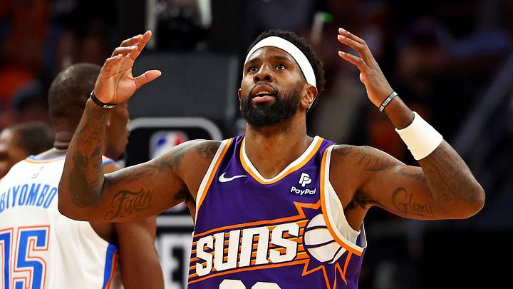 Mar 3, 2024; Phoenix, Arizona, USA; Phoenix Suns forward Royce O'Neale (00) reacts during the third quarter of the game against the Oklahoma City Thunder at Footprint Center. Mandatory Credit: Mark J. Rebilas-Imagn Images Mar 3, 2024; Phoenix, Arizona, USA; Phoenix Suns forward Royce O'Neale (00) reacts during the third quarter of the game against the Oklahoma City Thunder at Footprint Center. Mandatory Credit: Mark J. Rebilas-Imagn Images