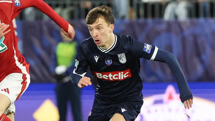 Según Bolavip, Enzo Bardeli sería el jugador más similar al español Álvaro Fidalgo, quien dejó un hueco importante en el mediocampo Según Bolavip, Enzo Bardeli sería el jugador más similar al español Álvaro Fidalgo, quien dejó un hueco importante en el mediocampo