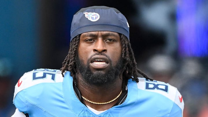 Tennessee Titans tight end Chigoziem Okonkwo Tennessee Titans tight end Chigoziem Okonkwo