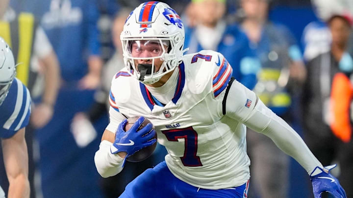 Buffalo Bills cornerback Taron Johnson (7) rushes for a touchdown after intercepting the first pass of the game by Indianapolis Colts quarterback Joe Flacco (15) on Sunday, Nov. 10, 2024, during a game at Lucas Oil Stadium in Indianapolis.