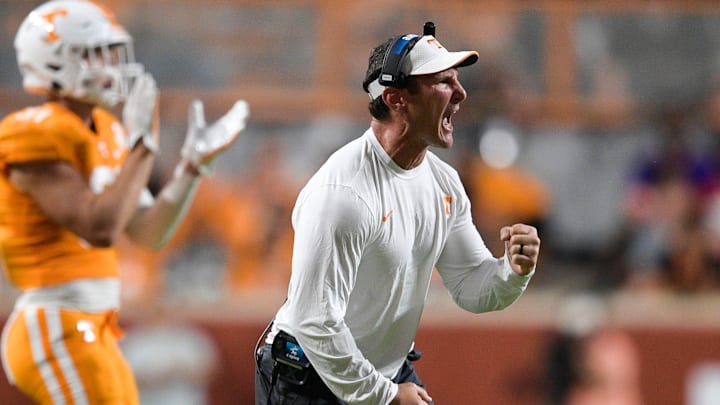 Tennessee assistant coach Mike Ekeler reacts to a play during the Volunteers' 2022 game against Akron.