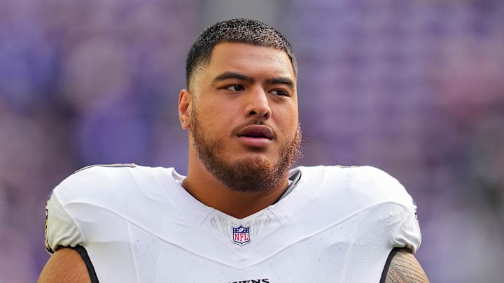 Baltimore Ravens guard Daniel Faalele is joining the Giants to compete for a job.