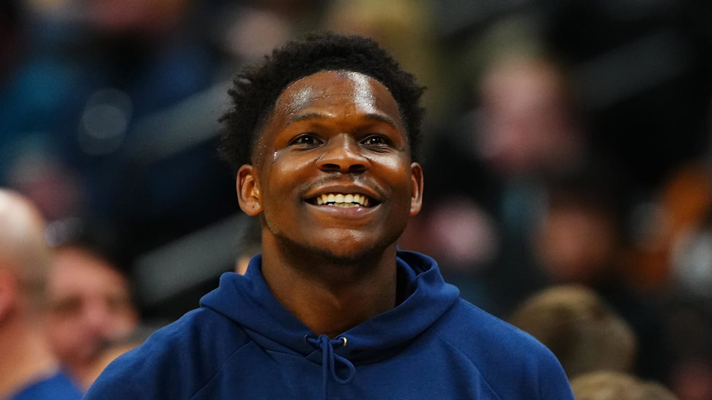 Anthony Edwards Poised for Early Return as Timberwolves Face Spurs in Second Round