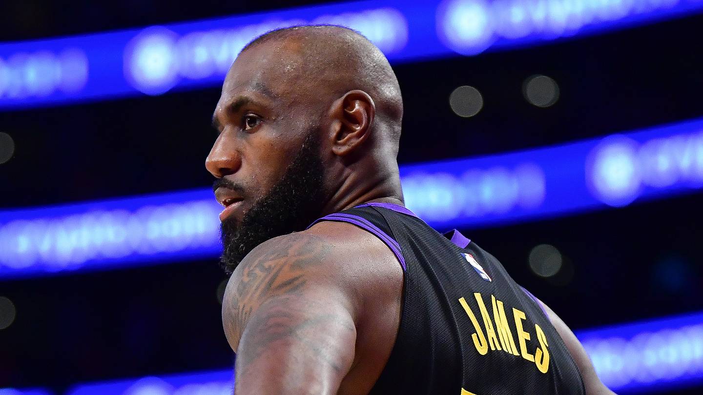 LeBron James can't cause the Timberwolves to lose the plot