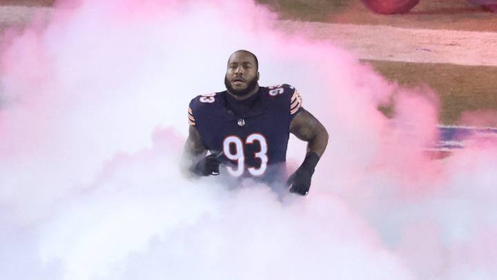 Chicago, Illinois, USA; Chicago Bears defensive tackle Byron Cowart (93) takes the field before a game against the Seattle Seahawks at Soldier Field. Mandatory Credit: Talia Sprague-Imagn Images Chicago, Illinois, USA; Chicago Bears defensive tackle Byron Cowart (93) takes the field before a game against the Seattle Seahawks at Soldier Field. Mandatory Credit: Talia Sprague-Imagn Images