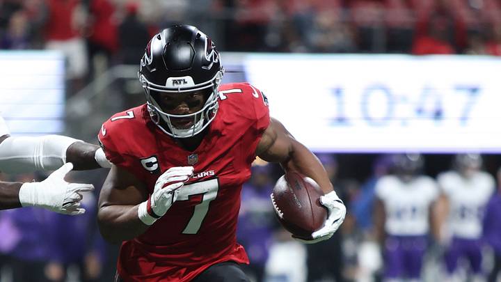 Oct 11, 2026; Atlanta, Georgia, USA;  Atlanta Falcons running back Bijan Robinson (7) runs against Baltimore Ravens safety Malaki Starks (24) during the third quarter at Mercedes-Benz Stadium.  Mandatory Credit: Brett Davis-Imagn Images