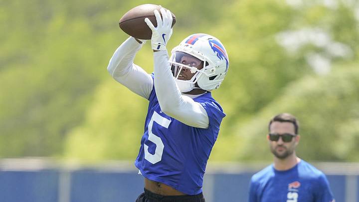 Buffalo Bills wide receiver Joshua Palmer (5) makes a catch during Minicamp at Highmark Stadium. Buffalo Bills wide receiver Joshua Palmer (5) makes a catch during Minicamp at Highmark Stadium.