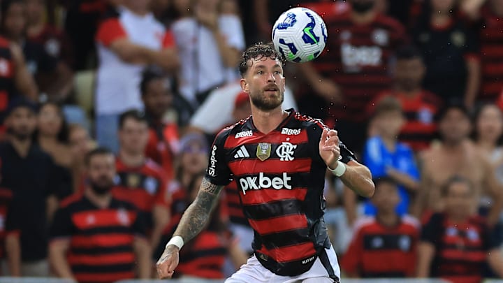 Léo Pereira marcou o primeiro gol do Flamengo no Brasileirão 2025