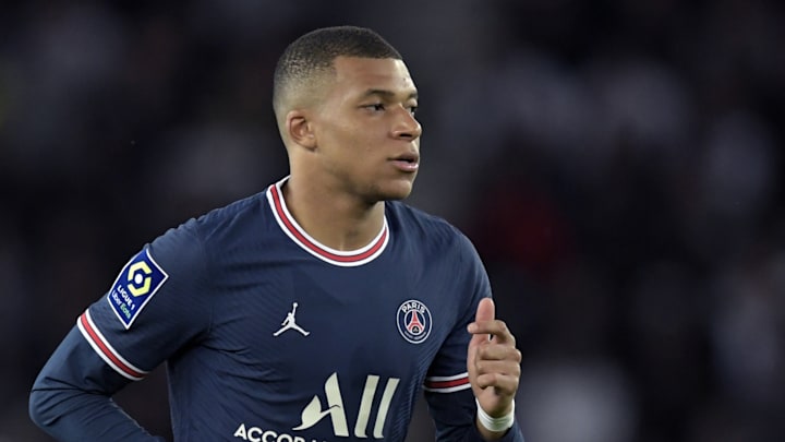 Kylian Mbappé a envoyé sa famille négocier à Doha.