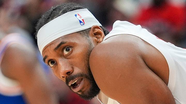 Toronto Raptors forward Kawhi Leonard during a break in the action against the New York Knicks. Toronto Raptors forward Kawhi Leonard during a break in the action against the New York Knicks.