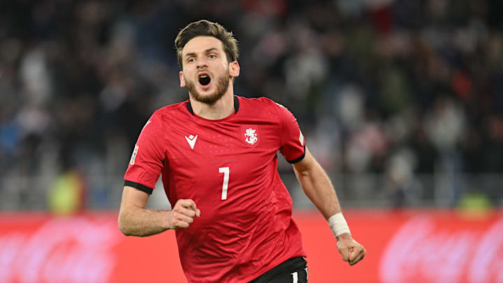 Khvicha Kvaratskhelia et la Géorgie affrontent l'Espagne en qualifications pour la Coupe du monde 2026 Khvicha Kvaratskhelia et la Géorgie affrontent l'Espagne en qualifications pour la Coupe du monde 2026