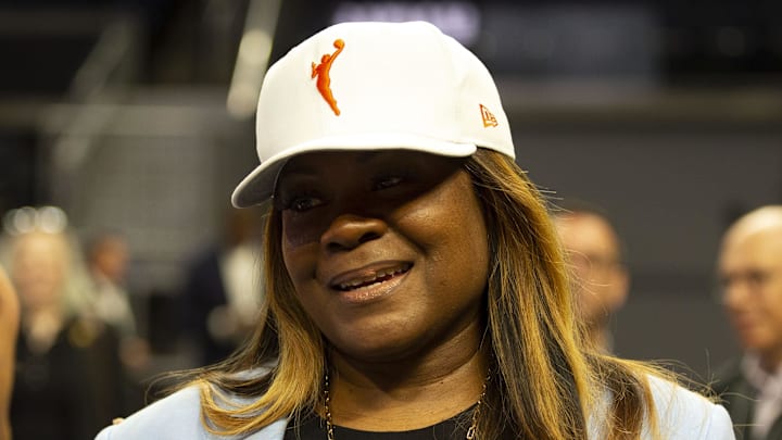 Oct 5, 2023; San Francisco, CA, USA; San Francisco mayor London Breed (left) chats with basketball great Sheryl Swoopes following a press conference to announce an expansion WNBA franchise in the San Francisco Bay Area at Chase Center. Mandatory Credit: D. Ross Cameron-Imagn Images Oct 5, 2023; San Francisco, CA, USA; San Francisco mayor London Breed (left) chats with basketball great Sheryl Swoopes following a press conference to announce an expansion WNBA franchise in the San Francisco Bay Area at Chase Center. Mandatory Credit: D. Ross Cameron-Imagn Images