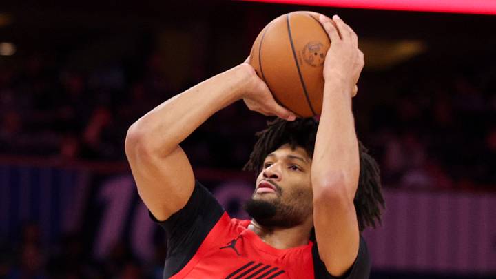 Portland Trail Blazers guard Shaedon Sharpe shoots the ball over Orlando Magic guard Anthony Black. Portland Trail Blazers guard Shaedon Sharpe shoots the ball over Orlando Magic guard Anthony Black.