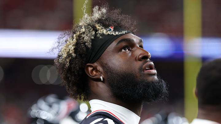 Houston Texans defensive end Will Anderson Jr. looks up